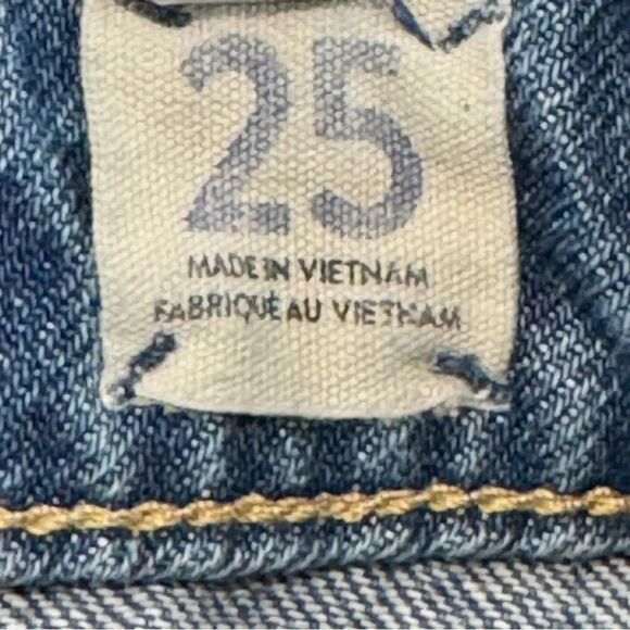 Free People We The Free Distressed Cutoff Denim Shorts Size 25 - Picture 5 of 6